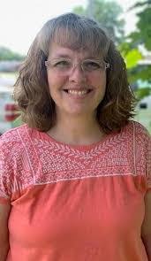 Michele Goss's Instagram, Twitter & Facebook