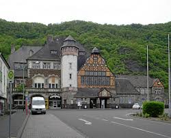 Log into cochem volksbank in a single click within seconds without any hassle. Cochem Castle Map Cochem Germany Mapcarta