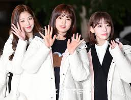 나이 는 2003년생, 키 169cm, 소속사 는 스타쉽엔터테이먼트이다. Bzí¬í†  ì•„ì´ì¦ˆì› ìž¥ì›ì˜ ì•ˆìœ ì§„ ì‚¬ì¿ ë¼ ì˜ˆìœ ì•  ì˜†ì— ì˜ˆìœ ì•  ì´íˆ¬ë°ì´
