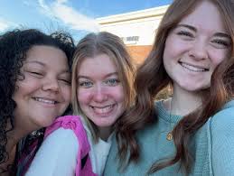 October 🍂 God is so good! Life is getting so much better as time goes on!  I'm living in some of the prayers from last October. Thank you God I never  knew