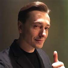 Сергей безруков и елизавета боярская, «полминуты» (ost «оптимисты», михаил идов). 44 Letnij Sergej Bezrukov Smenil Imidzh Vokrug Tv