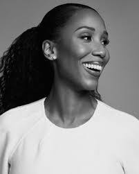 Natasha Manning's Instagram, Twitter & Facebook