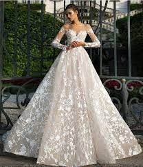 Atelier storico nel capoluogo etneo di abiti da sposa dei migliori brand. Facebook