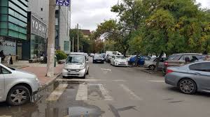 1,5 km da herastrau park. Agora Floreasca Food Court Ul Din Piata Floreasca Restocracy