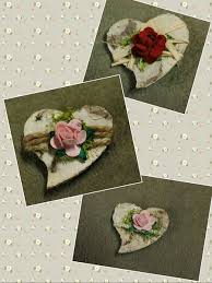 Accessoires Hochzeitsanstecker Mit Brikenherz Gasteanstecker Ein Designerstuck Von Allyunique Bei Dawanda Anstecker Hochzeit Hochzeitsanstecker Hochzeit