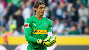 Dezember 1988 in morges, kanton waadt) ist ein schweizer fussballtorhüter. Yann Sommer Zum Zweiten Mal Schweizer Fussballer Des Jahres Fussballtalente Net