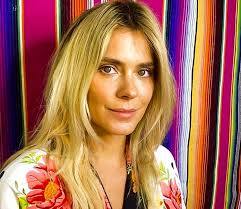 With paulo caruso, vera fischer, reynaldo gianecchini, andrey linhares. Carolina Dieckmann Relembra Lacos De Familia Acho Que Nem Eu Ficaria Do Lado Da Camila