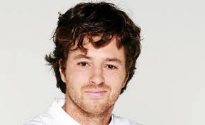 Dans une interview accordée à télé star, pierre augé, finaliste de la saison 1, et grand favori de la compétition en cours sur m6, révèle que les finalistes gagneront. Jean Gagnant De Top Chef 2012 Home Facebook