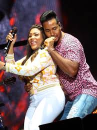 Que después de dos décadas sea el único hombre latino en esta lista junto a jlo me llena una publicación compartida por romeo santos (@romeosantos) el 26 de jul de 2019 a las 6:33 pdt. Video San Francisco De Macoris Ovaciona A Romeo Santos Fuegoalalata