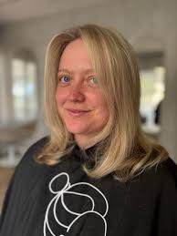 Foil model needed for hair services in the morning or afternoon