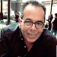 200+ perfiles de «Hector Martín»