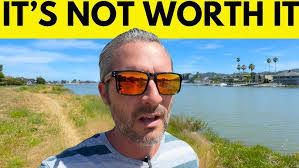 Damon Snyder's Instagram, Twitter & Facebook