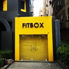 جدد وجهتك بواجهة كلادينج مع يافطة اكريليك او ستانلس شركة عنان 01221570260 تصميم و تركيب واجهات كلادينج و يفط محلات بجميع ان Locker Storage Home Decor Decor