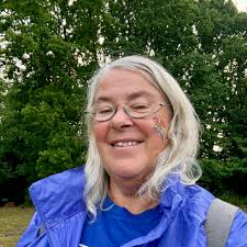 Will 1cm larger luggage be allowed