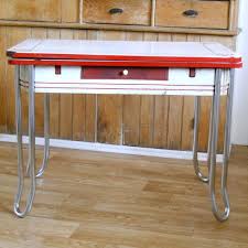 Vintage Enamel Top Table Red And White Metal Chrome And Enamel Table Kitchen Table Slide Out Leaves Vintage Metal Table Vintage Kitchen Table Kitchen Table