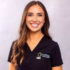 Shannon Dellinger, BSN, RN (@shannon.aestheticnurse) • Instagram photos and  videos