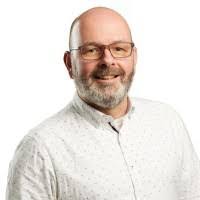 Simon Cole's Instagram, Twitter & Facebook