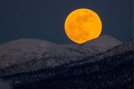 The supermoon light is cleansing to your mind, body, and spirit so spending time under its vibrant white glow is like a soothing bath sans water. Super Blue Blood Moon 2018 Gallery Science The Guardian