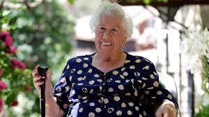 Detailed translations for concejala from spanish to english. Elecciones Municipales Charito La Concejala De 95 Anos Ahora Ya Somos Las Mujeres Iguales Que Los Hombres