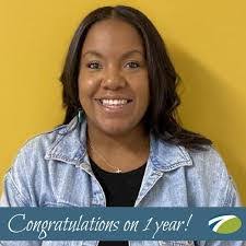 Pam Hollis's Instagram, Twitter & Facebook