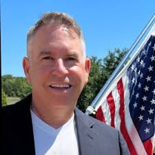 Thrilled to share my 2023 Summit All-Star win at AbbVie! Thank you so much  to all my talented teammates and incredible customers for helping me  achieve the highest honor at our company. |