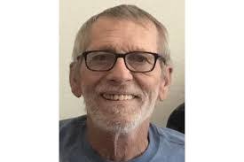 Axel Davis's Instagram, Twitter & Facebook