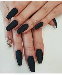 Estas uñas postizas mate son un sueño! Unas Acrilicas Negras Mate Con Piedras Decorados De Unas