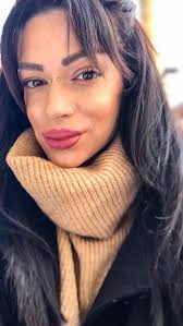 ŠEFICA PODZEMLJA VIŠE NE IZGLEDA ISTO: Pevačica donela drastičnu odluku i  promenila boju kose, a svi kažu da liči na "staru Dunju"! (FOTO)