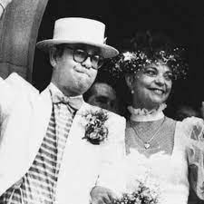 We did not find results for: Elton John Wird 65 Seine Traurige Munchen Story Stars