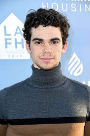 Home statistics dancer cameron boyce height, weight, age, body statistics. So Stellte Sich Cameron Boyce 20 Seine Zukunft Vor Promiflash De
