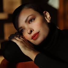 Nicole Bernardes (@nicolebernardes) • Instagram photos and videos