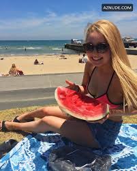 Lauren Esposito Sexy Eating a watermelon - AZNude