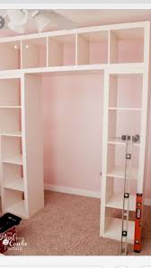 Flurgarderobe Detournement Meuble Ikea Dressing Ikeaideasbedroom Ikea Desk Ikea Kallax