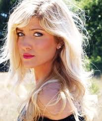 Victoria Kinney's Instagram, Twitter & Facebook