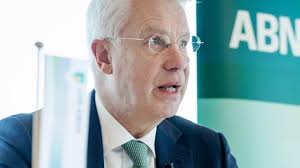 Zalm studied economics at the free university amsterdam obtaining a master of economics degree and worked as a civil servant for the ministries of finance. Kees Van Dijkhuizen Opvolger Van Gerrit Zalm Bij Abn Amro Am Web