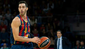 At 1.91 m (6'3) tall, he can play as a point guard and a shooting guard. El Argentino Lucas Vildoza Tendra Que Pasar Por El Quirofano