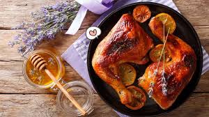 Panggang ayam sambil diolesi sisa bumbu. 3 Resep Ayam Bakar Madu Terbaik Bisa Jadi Ide Jualan Moms Orami