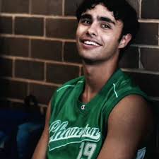 #MALAKAI: ok i cant keep lying, hes a fine dude bro