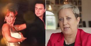 Find carolyn smith's contact information, age, background check, white pages, relatives, social networks, resume, professional records & pictures. Carolyn Smith Lotto Con Anima Cuore Tutto Per Sconfiggere Il Tumore Che E Tornato Guarda Il Video Video