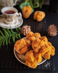 Kukus potongan daging ayam bersama bumbu yang telah disiapkan dengan. Pin On Kue