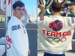 Hologram foil spandex stretch knit rose gold. Tom Daley Finishes Knitting Tokyo Olympics Cardigan