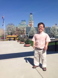 This conversion of 4.11 inches to centimeters has been calculated by multiplying 4.11 inches by 2.54 and the result is 10.4394 centimeters. Dwarfism Wikipedia