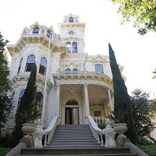 The historic governor's mansion of california, the former official home of the governor of california. Gavin Newsom Will Skip Living In The Governor S Mansion Update Curbed Sf
