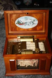 Mr Christmas Music In Motion Music Box Christmas Carols Rare Decorations Piano 100 Music Box Vintage Christmas Music Box Music Box Jewelry