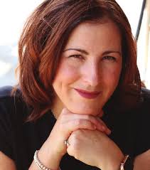 385528_Carmen.indd 1 10/31/23 1:51 PM