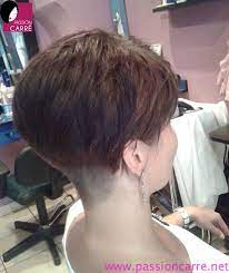 Extreme bob hairstyles with neutral blonde striped highlighting on brown base. Amazing Style 36 Bob Haircut Short Nap