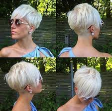 Kurze frisur mit kurzem nackenhaar und deckhaar das fast die … Bekijk Ook Eens Deze 10 Vrouwelijk Pixie Modellen Met Iets Meer Lengte Kapsels Voor Haar Pixie Frisur Kurzhaarfrisuren Kurzhaarfrisuren Langes Deckhaar