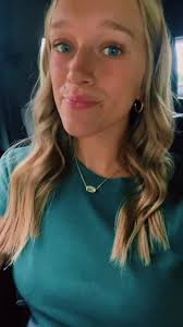 Chloe Prater Med Julia