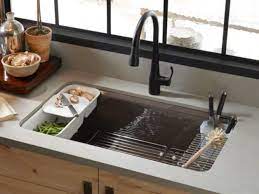 Here are a number of kitchen sink lighting ideas to inspire your next modern kitchen project. Pin On Lovely Spaces