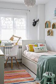Come up with some clever ideas, let me help you with some ideas — go for a foldable dining table, use the space around windows, buy furniture that can be transformed. 51 Cute And Best Small Bedroom Design Ideas For Home Page 14 Of 51 Ladiesways Com Women Hairstyles Blog Small Bedroom Decor Small Room Bedroom Small Room Design
